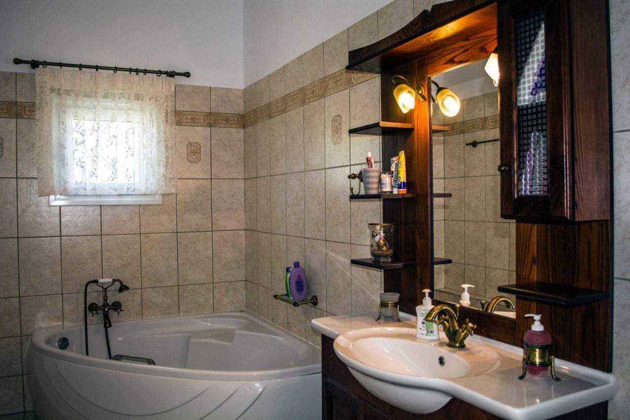 Villa Gem Moni Evaggelistrias 외부 사진